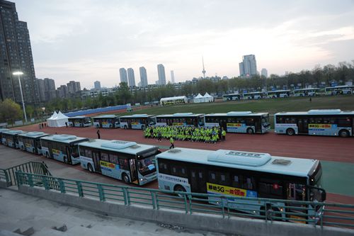 徐州公交為“徐馬”保駕護(hù)航