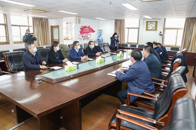 市委常委、組織部長戴敏捷春節(jié)前夕慰問公交職工