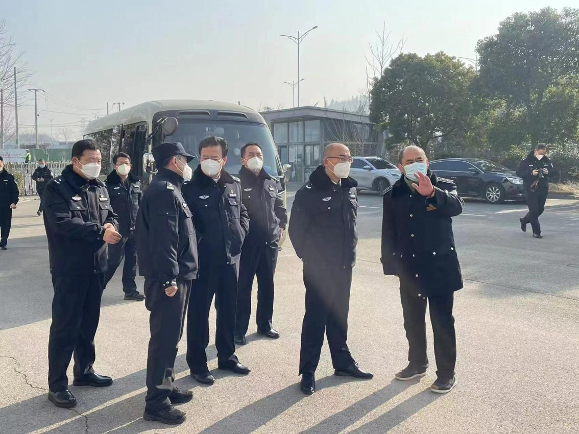 徐州市副市長、市公安局局長楊健蒞臨汽車客運東站督導檢查