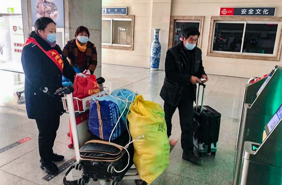 一杯水的溫暖—汽車客運西站