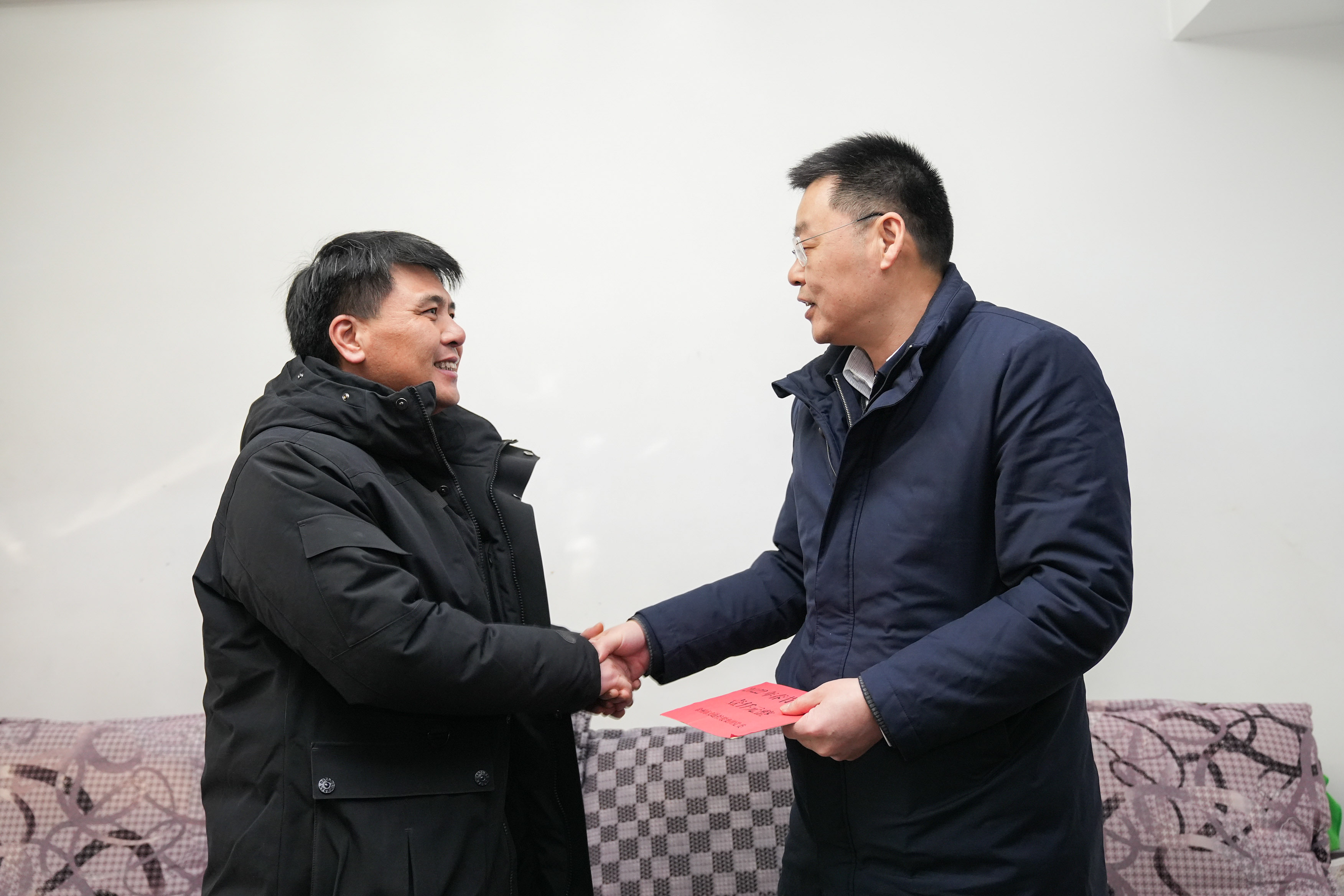 交控集團領導開展節(jié)前走訪慰問