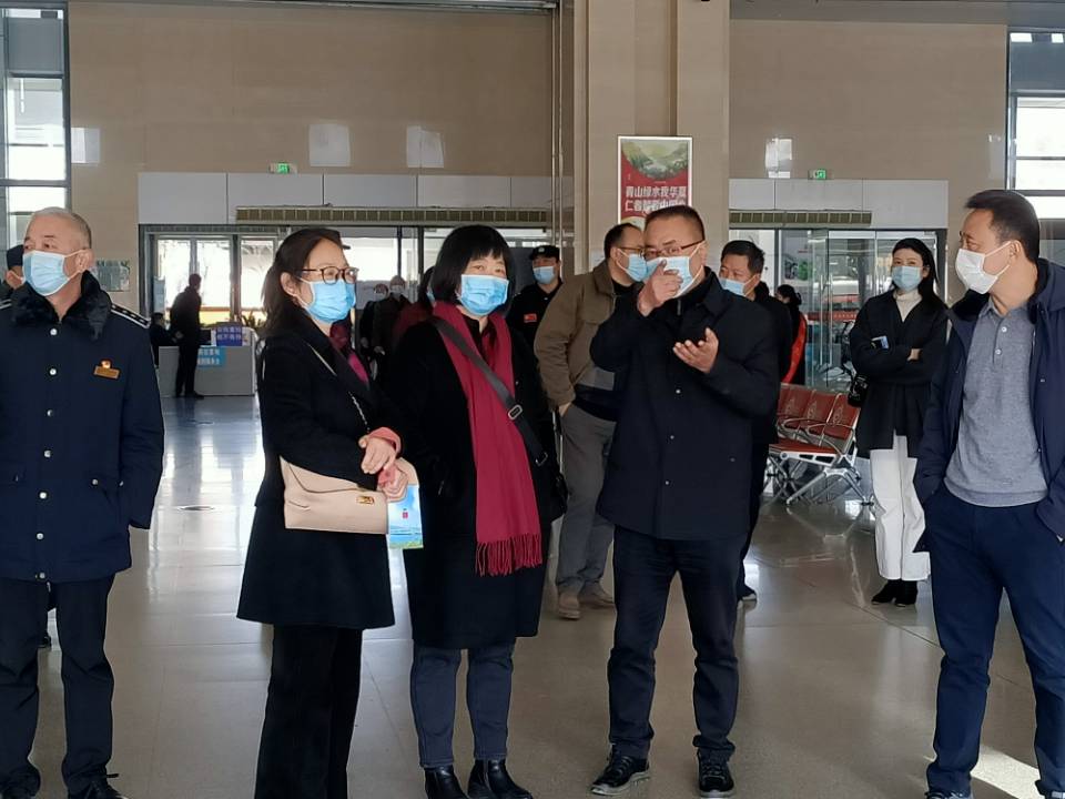 省人大代表團到汽車客運東站調(diào)研指導(dǎo)