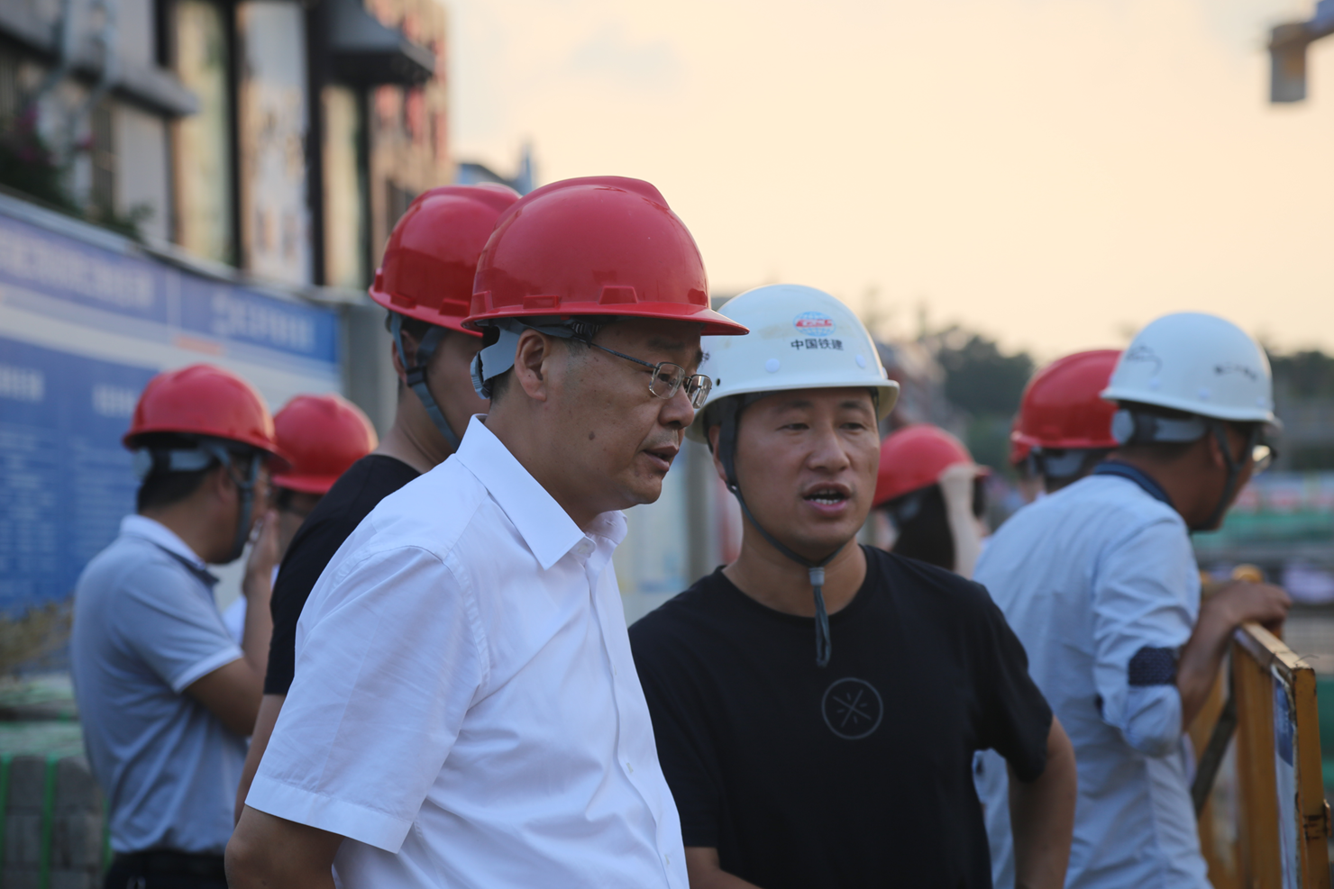 董事長賈泉涌檢查彭園東項目建設(shè)情況